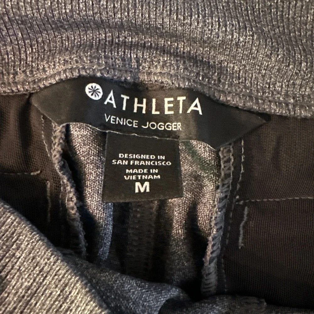 ATHLETA Venice Jogger Pants - $98 Grey Heather Size Medium